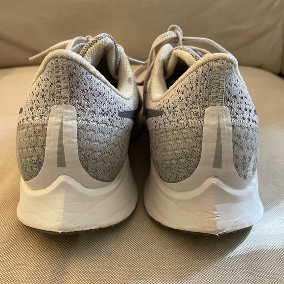 Nike Women’s Air Zoom Pegasus - Picture 4 of 11